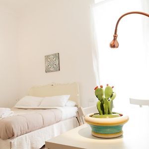 Camera con letto king size